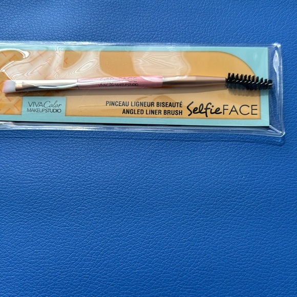 Makeup Set - Picture 5 of 5